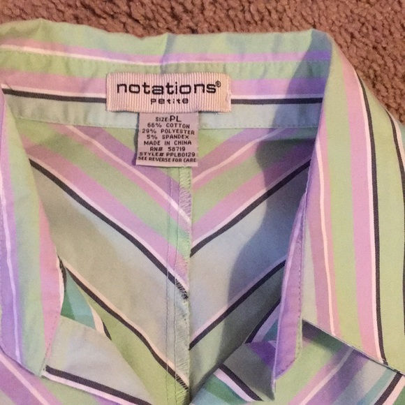 Nice Women’s Size Petite Large Button Down Blouse - Picture 5 of 8